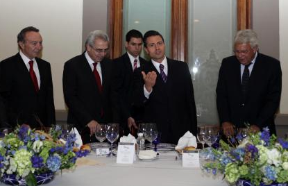 Peña Nieto, con "La Perica" Ortíz Martínez, Ernesto Zedillo y Felipe González. Los socialdemócratas.